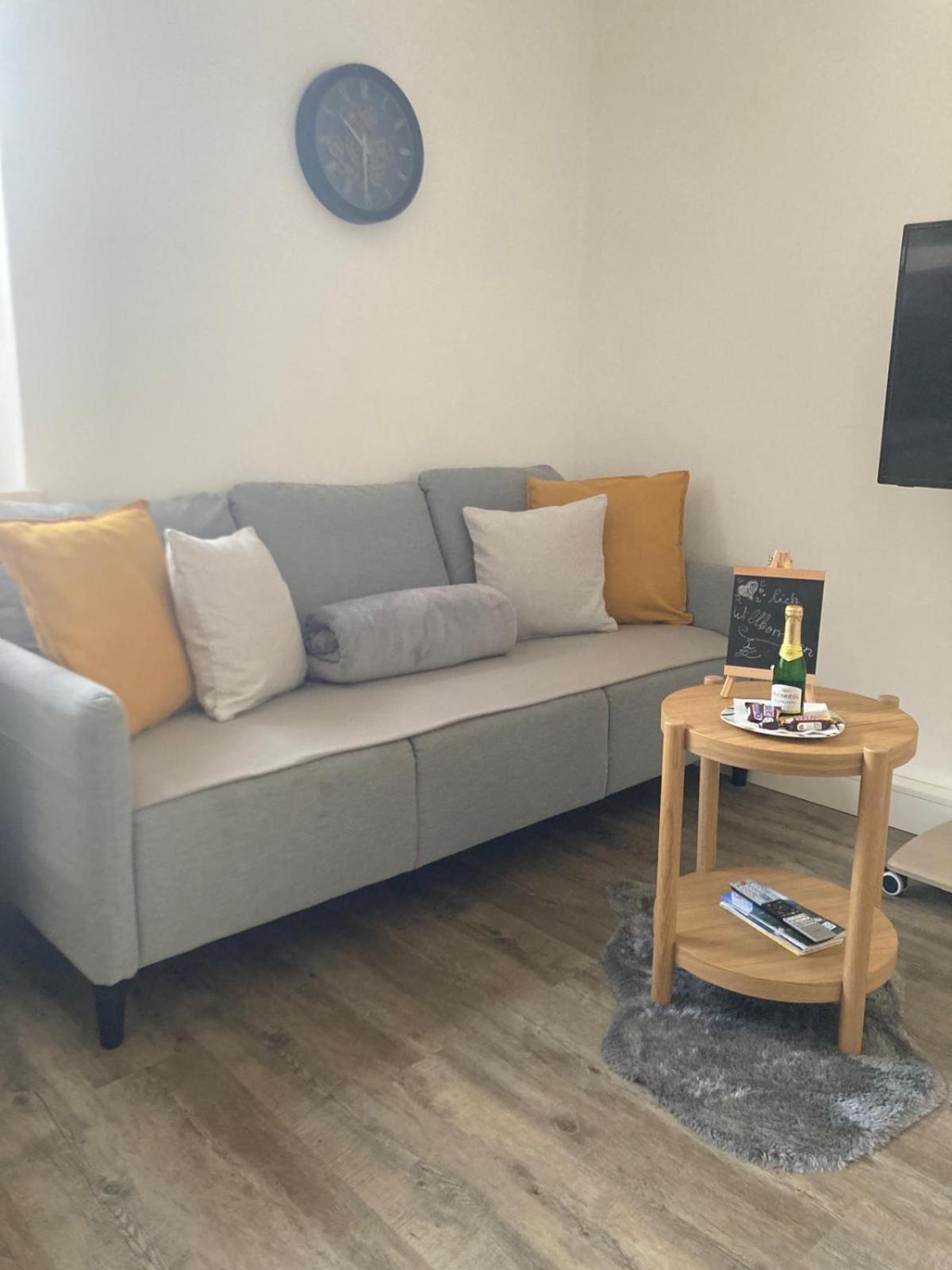 גמונדן Ferienwohnung Im Zentrum Mit Balkon Und Parkplatz מראה חיצוני תמונה